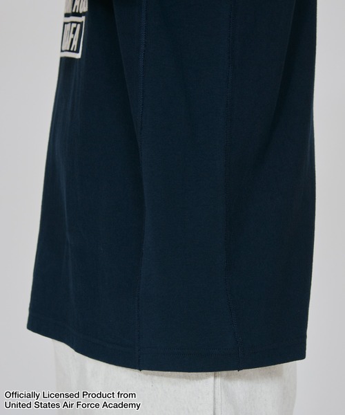 Champion(チャンピオン)の「【Champion/チャンピオン】メンズ リバースウィーブ(R) ショートスリーブTシャツ(Tシャツ/カットソー・メンズ・グレー/ブラック/ネイビー/ホワイト・X-LARGE/LARGE/MEDIUM)」の13枚目の写真