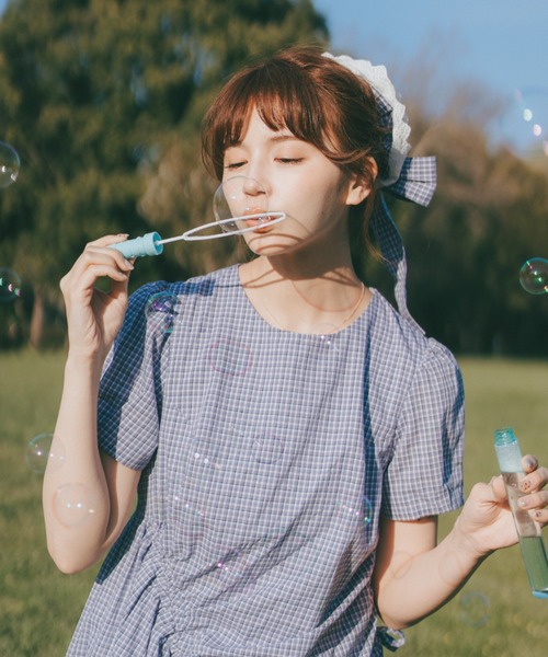 idem(イデム)の「drawstring gingham check onepiece / ドロストギャザーデザインチェックワンピース(ワンピース・レディース・ネイビー/ブルー・FREE)」の4枚目の写真