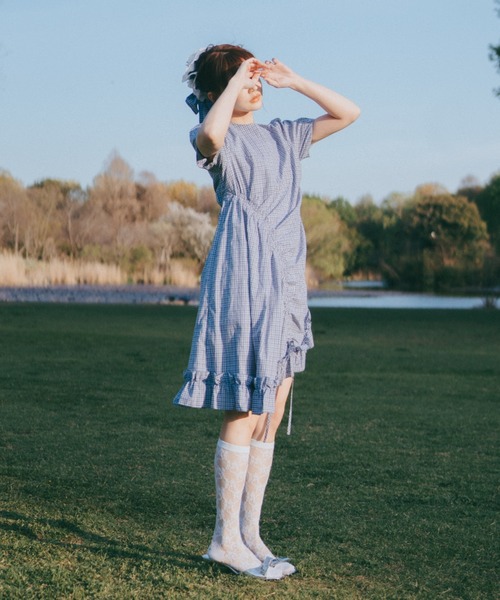 idem(イデム)の「drawstring gingham check onepiece / ドロストギャザーデザインチェックワンピース(ワンピース・レディース・ネイビー/ブルー・FREE)」の11枚目の写真