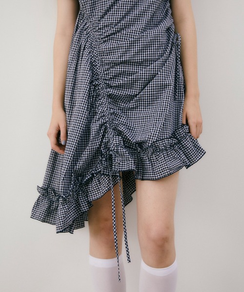idem(イデム)の「drawstring gingham check onepiece / ドロストギャザーデザインチェックワンピース(ワンピース・レディース・ネイビー/ブルー・FREE)」の22枚目の写真