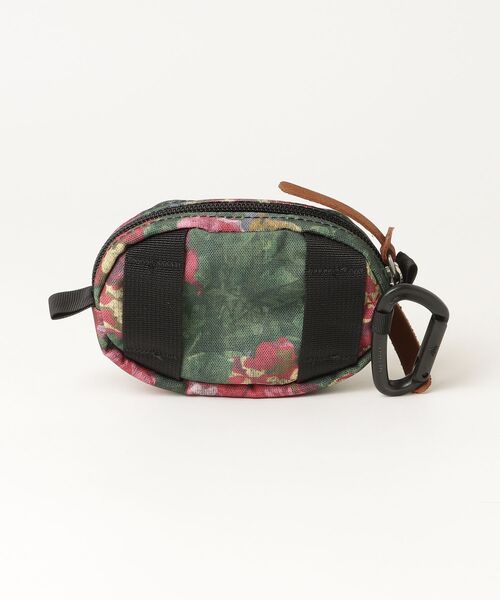 GREGORY（グレゴリー）の「マイクロポーチテールメイト MICRO POUCH TAILMATE ボタニカルタペストリー（ポーチ・メンズ・レッド系その他・ONE SIZE）」の2枚目の写真