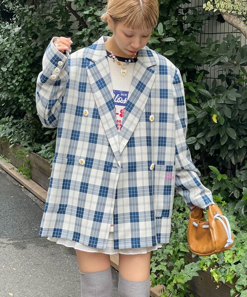 HELLO.SANFRANCISCO(ハローサンフランシスコ)の「【HELLO.SANFRANCISCO/ハローサンフランシスコ】フラワー釦チェックオーバージャケット(テーラードジャケット・レディース・ブルー/ブラック/イエロー・ONE SIZE)」の1枚目の写真