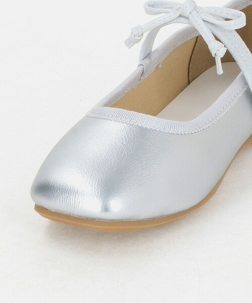 green label relaxing（グリーンレーベルリラクシング）の「スクエアリボン フラットシューズ / キッズ  17cm-23cm（バレエシューズ・キッズ・シルバー/ライトブルー・22cm/17cm/20cm/23cm/19cm/21cm/18cm）」の13枚目の写真