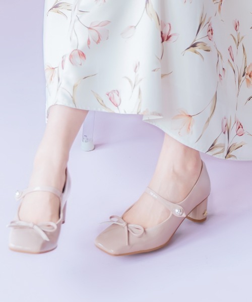 WILLSELECTION(ウィルセレクション)の「スクエアトゥメリージェーンストラップ付きパンプス(パンプス・レディース・ピンク/ブラック・MEDIUM/LARGE)」の1枚目の写真