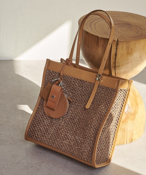 IACUCCI（イアクッチ）の「【予約】ヴィヴァーチェCERVO/ALCE/RUGA/SUEDE（その他小物・レディース・キャメル/ブラック・FREE）」の20枚目の写真