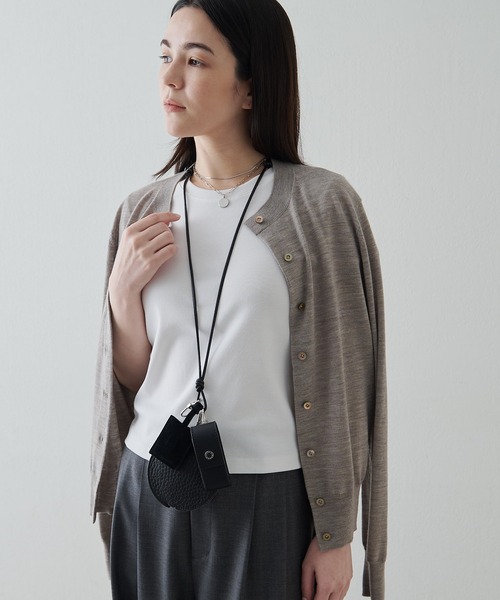 IACUCCI（イアクッチ）の「【予約】ヴィヴァーチェCERVO/ALCE/RUGA/SUEDE（その他小物・レディース・キャメル/ブラック・FREE）」の21枚目の写真