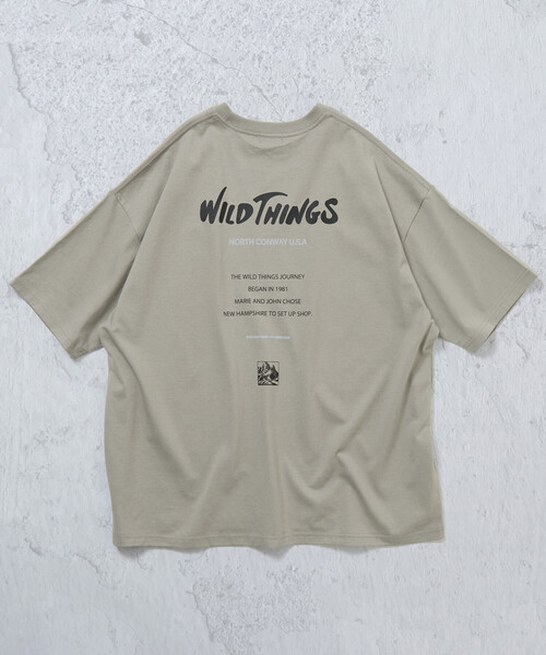 FREAK'S STORE(フリークスストア)の「限定展開 WILD THINGS×FREAK'S STORE/ワイルドシングス 別注 ビッグシルエット ロゴバックプリント クルーネック Tシャツ(Tシャツ/カットソー・メンズ・杢グレー/ホワイト/ブラック/ピンク/グレイッシュベージュ・SMALL/MEDIUM/LARGE)」の4枚目の写真