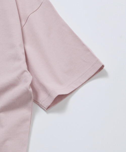 FREAK'S STORE(フリークスストア)の「限定展開 WILD THINGS×FREAK'S STORE/ワイルドシングス 別注 ビッグシルエット ロゴバックプリント クルーネック Tシャツ(Tシャツ/カットソー・メンズ・杢グレー/ホワイト/ブラック/ピンク/グレイッシュベージュ・SMALL/MEDIUM/LARGE)」の14枚目の写真