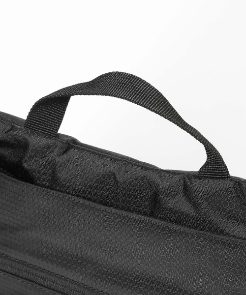 Gramicci（グラミチ）の「GRAMICCI(グラミチ)/フィールドサコッシュ/595857（ショルダーバッグ・メンズ・グリーン系その他7/ブラック・FREE）」の22枚目の写真