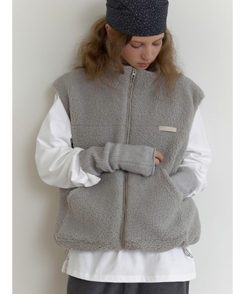 THEMITTEN(ザ・ミトン)の「Ewe fleece vest (gray)(その他アウター・レディース・その他・FREE)」の4枚目の写真
