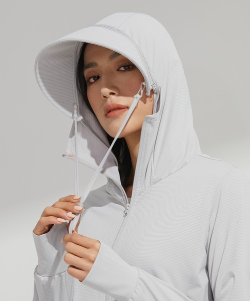 SAISON DE PAPILLON（セゾンドパピヨン）の「【2026SS新作】UPF50+ 冷感素材 UVカットパーカー長袖ラッシュガード 日焼け止めパーカー フーデットきれいめカジュアル（パーカー・レディース・ベージュ/ピンク/ホワイト/ブルー/グレー・XXL/XL/L/M）」の13枚目の写真