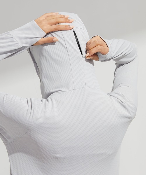 SAISON DE PAPILLON（セゾンドパピヨン）の「【2026SS新作】UPF50+ 冷感素材 UVカットパーカー長袖ラッシュガード 日焼け止めパーカー フーデットきれいめカジュアル（パーカー・レディース・ベージュ/ピンク/ホワイト/ブルー/グレー・XXL/XL/L/M）」の15枚目の写真