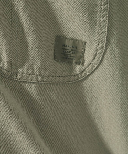 niko and...（ニコアンド）の「【NATOKii(ネイトゥーキー)】ワークシャツジャケット（ブルゾン・メンズ・オフホワイト/オリーブ・MEDIUM/LARGE）」の14枚目の写真