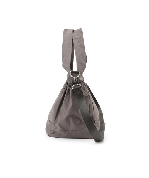 SHOO・LA・RUE（シューラルー）の「【撥水】トラベルボストンバッグ【キャリーオン】（ボストンバッグ・レディース・ブラック/ダークグレー・00）」の9枚目の写真