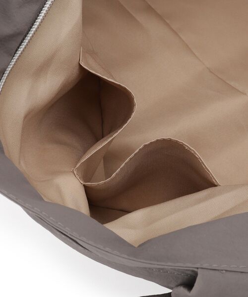 SHOO・LA・RUE（シューラルー）の「【撥水】トラベルボストンバッグ【キャリーオン】（ボストンバッグ・レディース・ブラック/ダークグレー・00）」の17枚目の写真