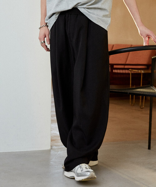 PUBLUX（パブリュクス）の「PUBLUX/パブリュクス LOVE POP STUDIO イージー スラックス パンツ　限定展開（スラックス・メンズ・ブラック/ネイビー/グレー/ライトグレー・LARGE/MEDIUM/SMALL）」の16枚目の写真