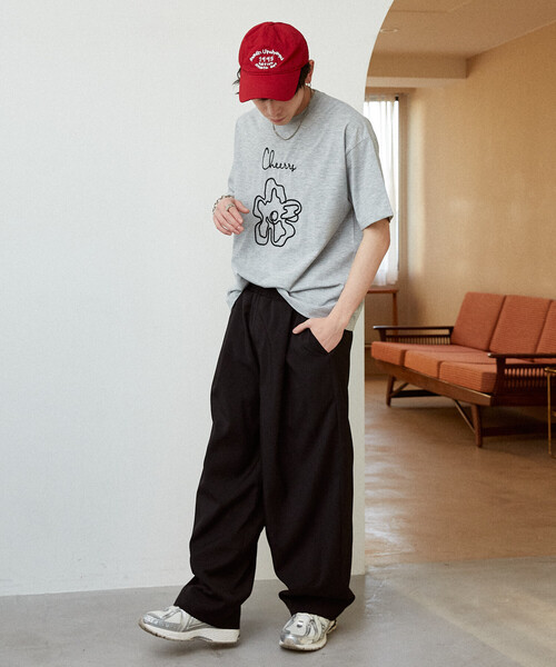 PUBLUX（パブリュクス）の「PUBLUX/パブリュクス LOVE POP STUDIO イージー スラックス パンツ　限定展開（スラックス・メンズ・ブラック/ネイビー/グレー/ライトグレー・LARGE/MEDIUM/SMALL）」の19枚目の写真
