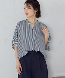 COMME CA ISM（コムサイズム）の「ポリエステルデシン スキッパーTブラウス（シャツ/ブラウス）」