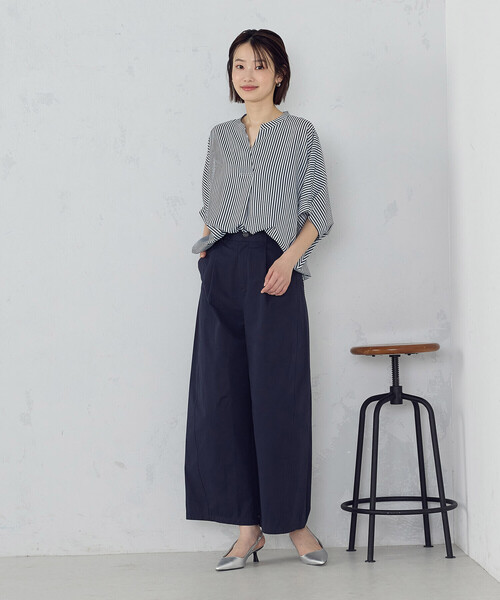 COMME CA ISM(コムサイズム)の「ポリエステルデシン スキッパーTブラウス(シャツ/ブラウス・レディース・ネイビー/ホワイト/ネイビー系/ホワイト×グレー・FREE)」の5枚目の写真