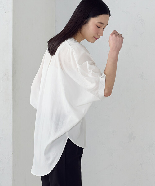 COMME CA ISM(コムサイズム)の「ポリエステルデシン スキッパーTブラウス(シャツ/ブラウス・レディース・ネイビー/ホワイト/ネイビー系/ホワイト×グレー・FREE)」の14枚目の写真