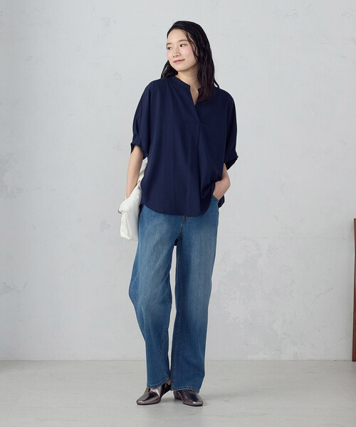 COMME CA ISM(コムサイズム)の「ポリエステルデシン スキッパーTブラウス(シャツ/ブラウス・レディース・ネイビー/ホワイト/ネイビー系/ホワイト×グレー・FREE)」の22枚目の写真