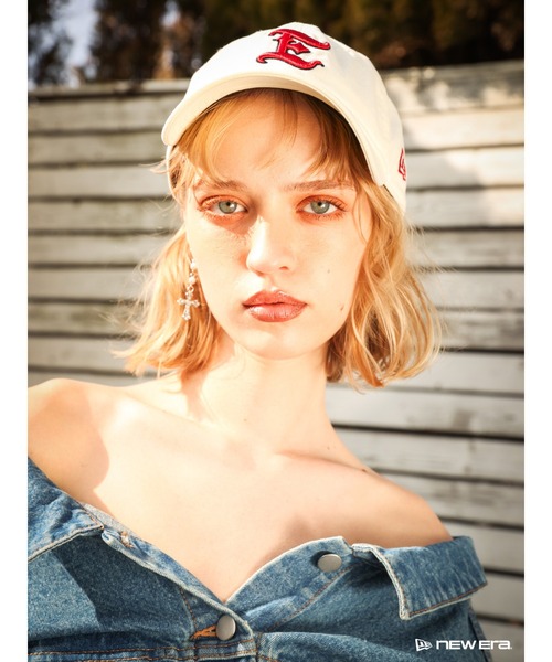 NEW ERA(ニューエラ)の「【NEW ERA×EVRIS】E MOTIF 9TWENTY(キャップ・レディース・アイボリー/ネイビー・FREE)」の8枚目の写真