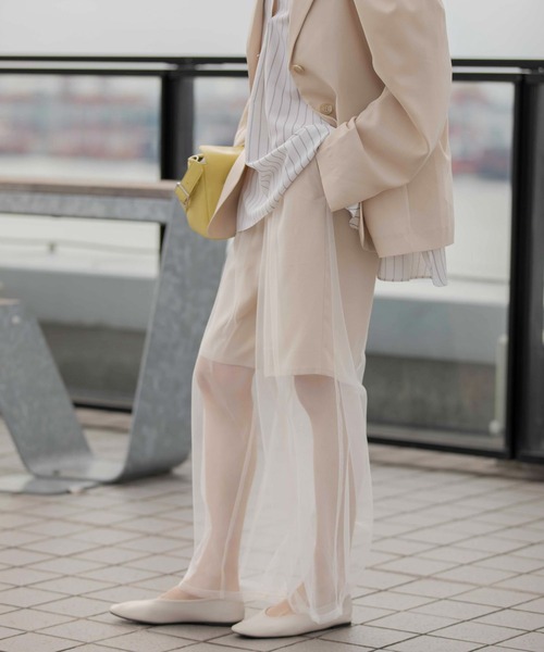 LEPSIM(レプシィム)の「《オフィスライン》チュールレイヤーショートパンツ 645390(その他パンツ・レディース・ベージュ/チャコールグレー・FREE)」の15枚目の写真