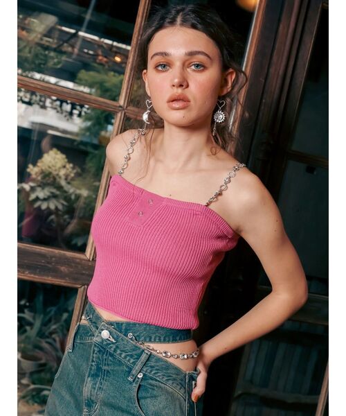 EVRIS(エヴリス)の「ビジューショルダーニットトップス(キャミソール・レディース・ブルー/ピンク/ブラック/ホワイト・FREE)」の6枚目の写真