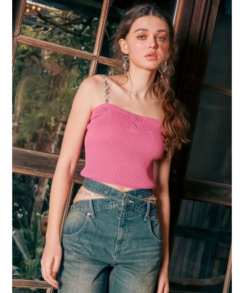 EVRIS(エヴリス)の「ビジューショルダーニットトップス(キャミソール・レディース・ブルー/ピンク/ブラック/ホワイト・FREE)」の7枚目の写真