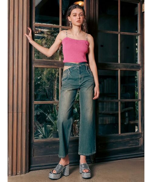 EVRIS(エヴリス)の「ビジューショルダーニットトップス(キャミソール・レディース・ブルー/ピンク/ブラック/ホワイト・FREE)」の9枚目の写真