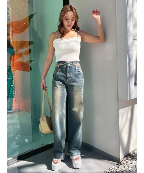 EVRIS(エヴリス)の「ビジューショルダーニットトップス(キャミソール・レディース・ブルー/ピンク/ブラック/ホワイト・FREE)」の17枚目の写真