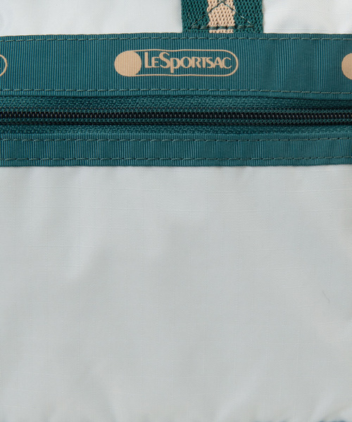 LeSportsac（レスポートサック）の「MINI DUFFEL CROSSBODY スペクテイタークリアスカイ/ティール（ショルダーバッグ・レディース・ブルー・FREE）」の15枚目の写真
