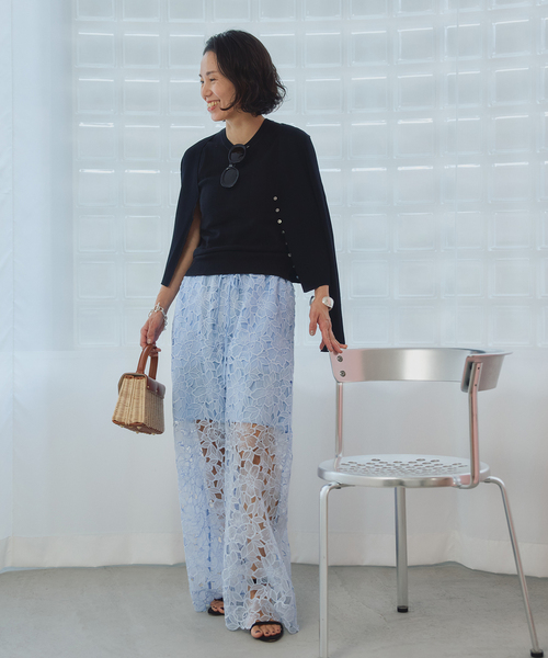 VERMEIL par iena（ヴェルメイユパーイエナ）の「RIB Vネックカーディガン（カーディガン/ボレロ・レディース・ブラック/ホワイト・FREE）」の22枚目の写真