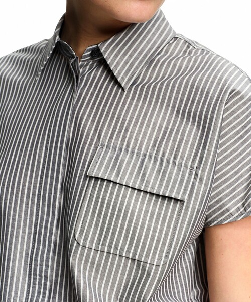 AIGLE（エーグル）の「吸水速乾 クールマックス  ウーブンストライプシャツ / 裾ドローコード（シャツ/ブラウス・レディース・ブラック/ピンク/ホワイト・S/M/L）」の7枚目の写真