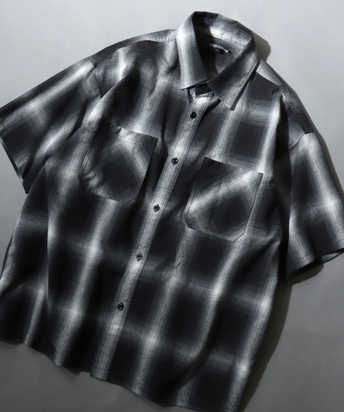 ANPAS(アンパス)の「Ombre Check Short-Sleeve Shirt / オンブレチェック 半袖シャツ メンズ トップス(シャツ/ブラウス・メンズ・ブラック/ブラウン/ブルー・LL/L/M)」の1枚目の写真