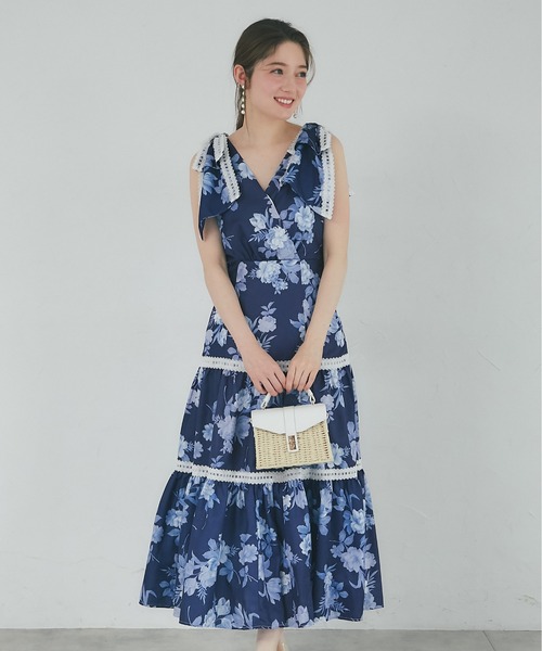 tocco closet(トッコ クローゼット)の「肩リボン付きハシゴレースティアード切り替えカシュクールワンピース(ワンピース・レディース・ネイビー/ラベンダー/ピンク・M)」の1枚目の写真