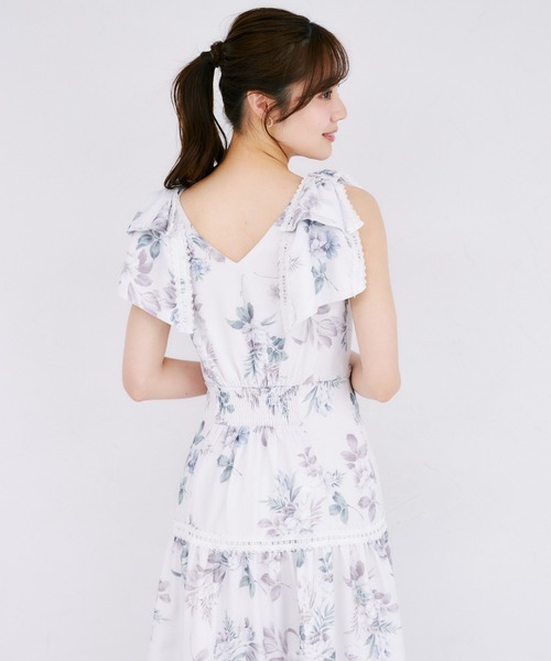 tocco closet(トッコ クローゼット)の「肩リボン付きハシゴレースティアード切り替えカシュクールワンピース(ワンピース・レディース・ネイビー/ラベンダー/ピンク・M)」の16枚目の写真