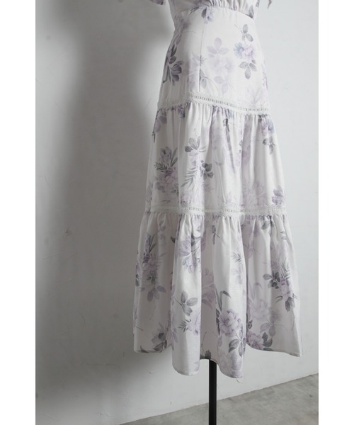 tocco closet(トッコ クローゼット)の「肩リボン付きハシゴレースティアード切り替えカシュクールワンピース(ワンピース・レディース・ネイビー/ラベンダー/ピンク・M)」の6枚目の写真