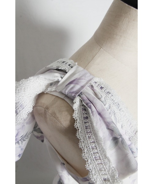 tocco closet(トッコ クローゼット)の「肩リボン付きハシゴレースティアード切り替えカシュクールワンピース(ワンピース・レディース・ネイビー/ラベンダー/ピンク・M)」の5枚目の写真