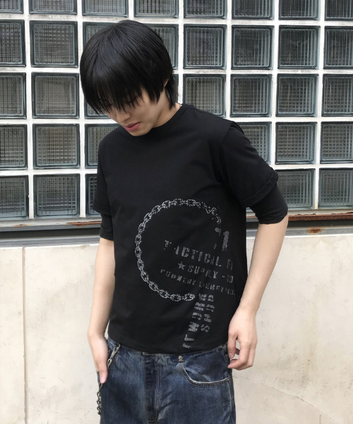 KICHUL(キチョル)の「Low Chain T-shirt (Black)(Tシャツ/カットソー・レディース・その他・LARGE/MEDIUM/SMALL)」の1枚目の写真