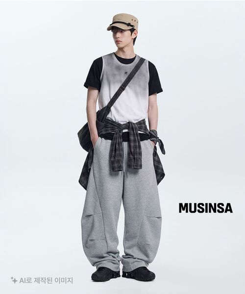 KICHUL(キチョル)の「Low Chain T-shirt (Black)(Tシャツ/カットソー・レディース・その他・LARGE/MEDIUM/SMALL)」の2枚目の写真