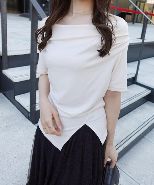 SOELA（ソエラ）の「アシメドレープ半袖トップス（Tシャツ/カットソー・レディース・チャコールグレー/ブラック/アイボリー・FREE）」の21枚目の写真
