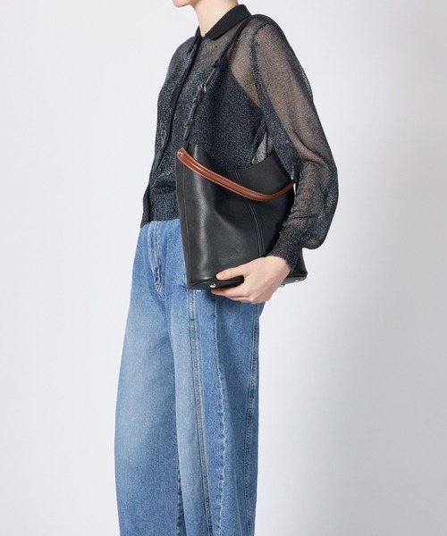 Maison Margiela(メゾンマルジェラ)の「Maison Margiela DRESS-AGE HOBO(ハンドバッグ・レディース・ブラック・FREE)」の1枚目の写真