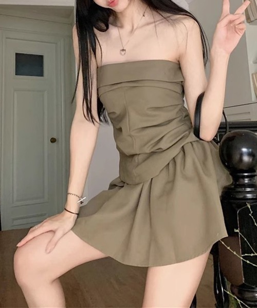 GLAMOROUS JANE（グラマラスジェーン）の「ベアトップ×スカパン　2点セットアップ（セットアップ・レディース・ブラック/カーキ・M/L）」の9枚目の写真