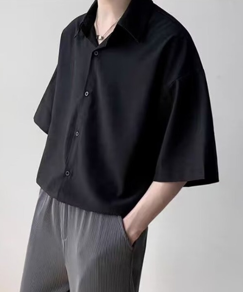 B.R.U(ブル)の「オーバーサイズ半袖シャツ(シャツ/ブラウス・メンズ・ホワイト/ブラック/グレー・LARGE/MEDIUM)」の5枚目の写真