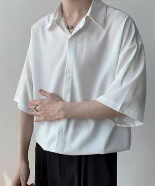 B.R.U(ブル)の「オーバーサイズ半袖シャツ(シャツ/ブラウス・メンズ・ホワイト/ブラック/グレー・LARGE/MEDIUM)」の12枚目の写真