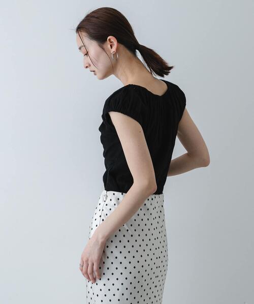 SENSE OF PLACE by URBAN RESEARCH(センスオブプレイスバイアーバンリサーチ)の「ギャザーネックカットトップ(Tシャツ/カットソー・レディース・イエロー/ブラック/オートミール・ONE)」の5枚目の写真