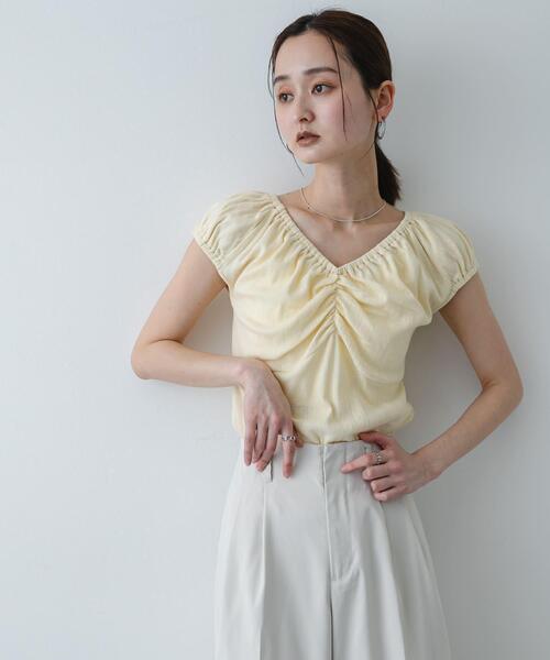 SENSE OF PLACE by URBAN RESEARCH(センスオブプレイスバイアーバンリサーチ)の「ギャザーネックカットトップ(Tシャツ/カットソー・レディース・イエロー/ブラック/オートミール・ONE)」の17枚目の写真