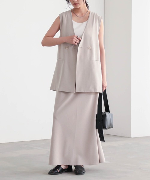 for/c(フォーシー)の「ノーカラージレ【サスティナブル】(ベスト・レディース・スミクロ/ベージュ/ネイビー・M/L)」の19枚目の写真