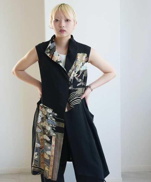 utatane(ウタタネ)の「着物リメイク maison utatane ジレ 黒を纏う松籟(しょうらい)(ベスト・レディース・ブラック・11号)」の13枚目の写真